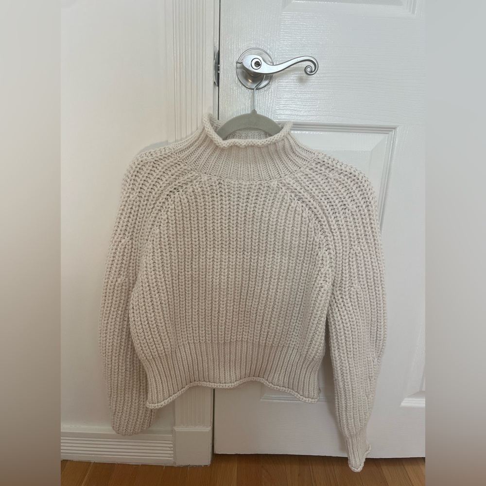 H&M Off-White Cable Knit Sweater